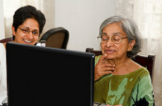 senior-on-technology-computer